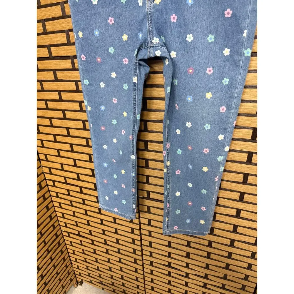 No Boundaries Floral Crop Jeans‎ Size 13